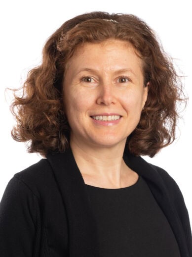Adriana Paula Grigorian headshot