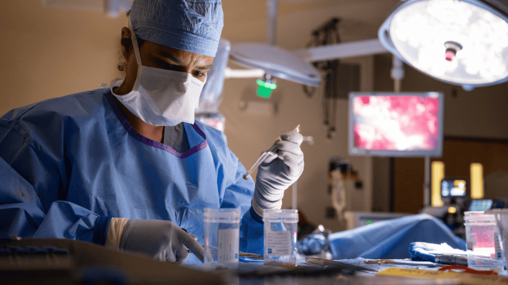 Analiz Rodriguez in an operating room