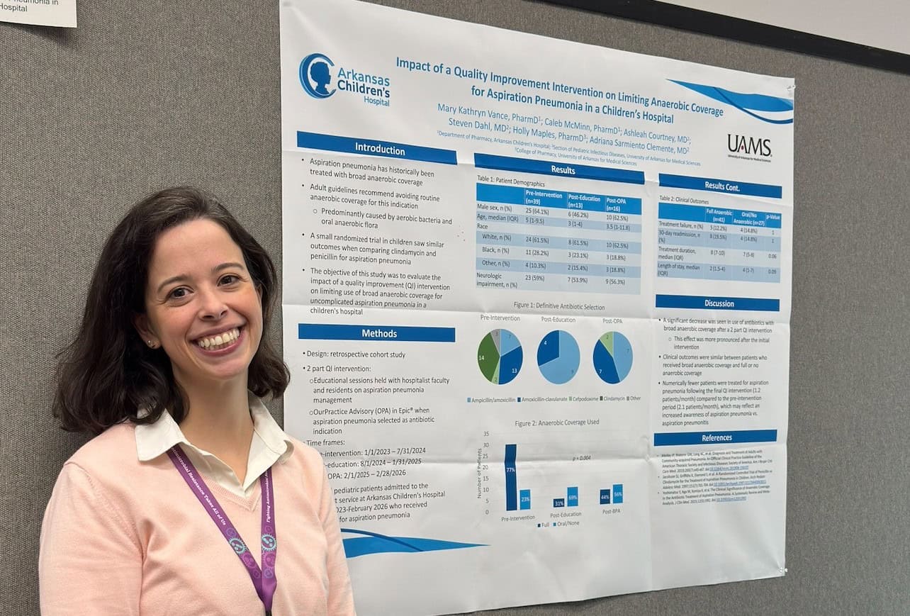 Adriana Sarmiento Clemente presents the ASP team's work on antibiotic prescribing for aspiration pneumonia at the 16th Annual International Pediatric Antimicrobial Stewardship Conference
