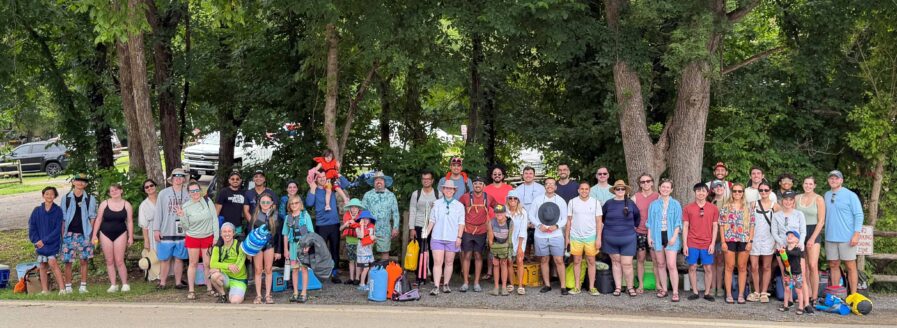 Photo of residents, staff, faculty and families group shot.