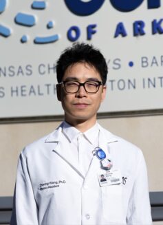 Profile picture of physics resident Zhixing Wang, Ph.D