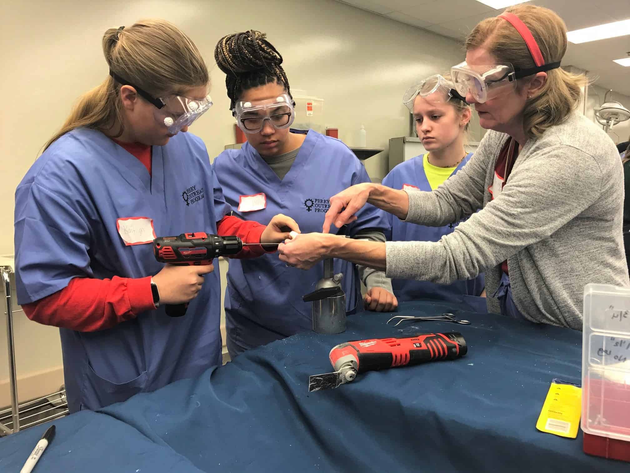 UAMS’ Female Orthopaedic Surgeons Pay it Forward | UAMS College of Medicine